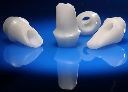 Răng sứ Zirconia